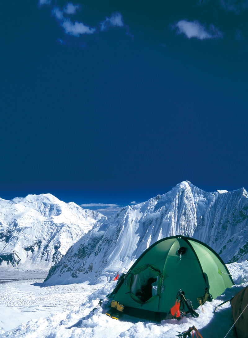 日本山岳会青年部K2登山隊ファイナルキャンプ（C3）7850m エスパース2