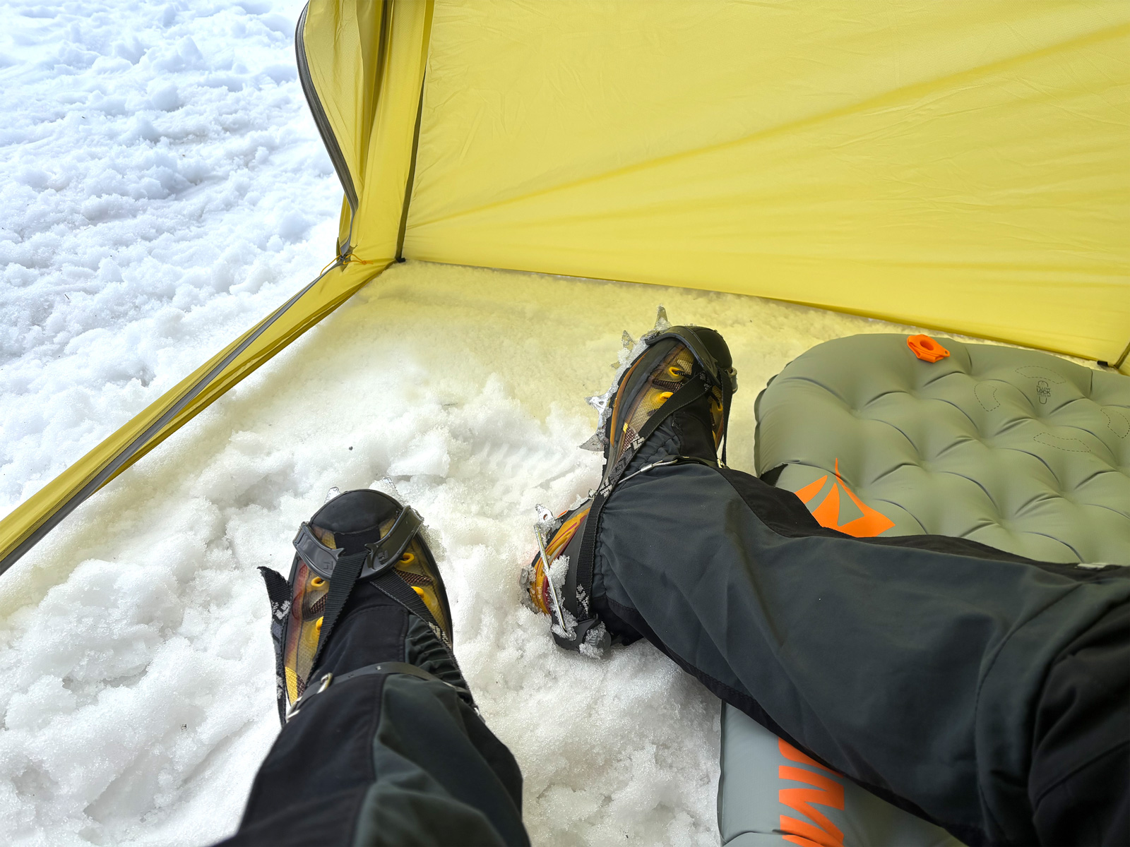 シェルター内へ避難後にゆっくりと装備を整える